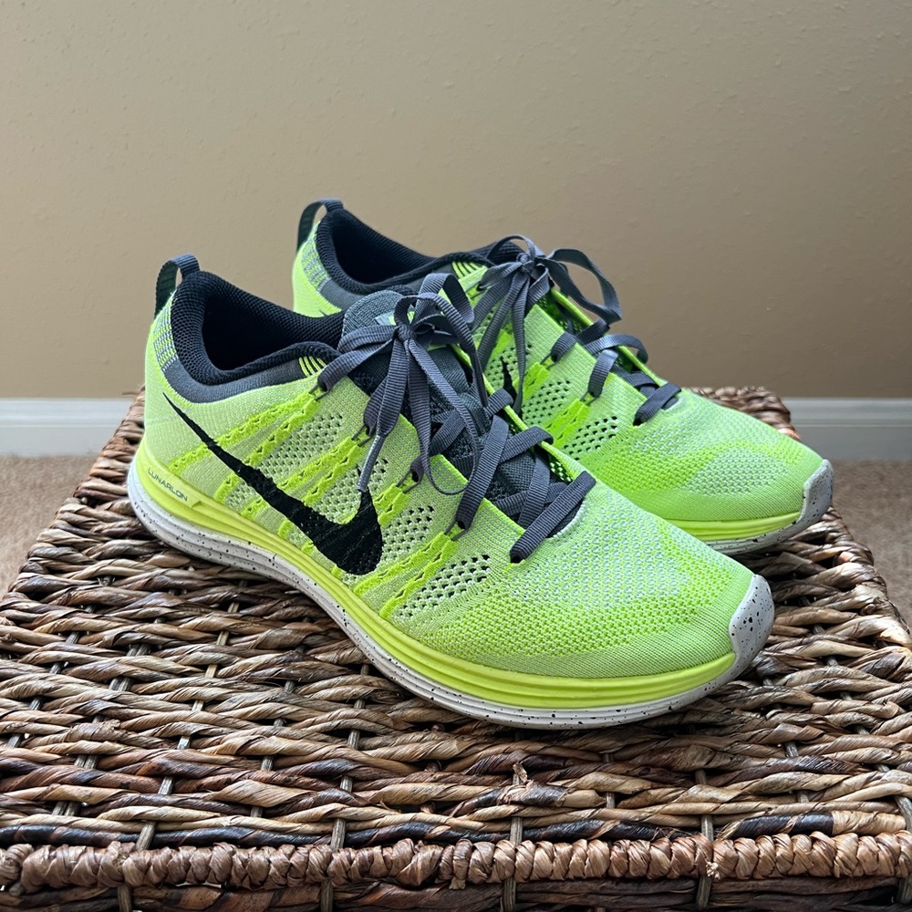 Nike Flyknit One Lunarlon Women’s Shoes - Size 9